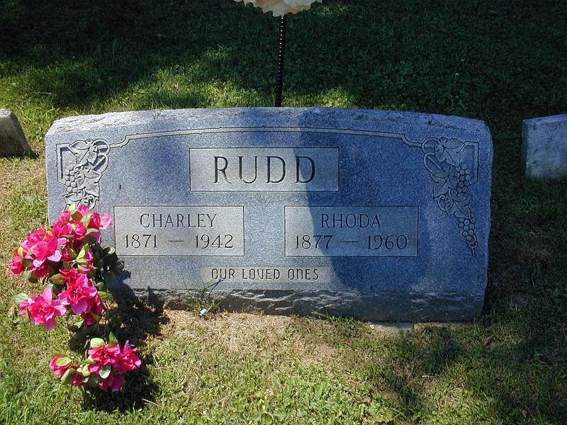 Rudd, Charlie & Rhoda.jpg